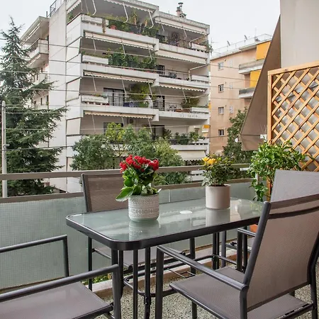 Apartment Modern In Cholargos